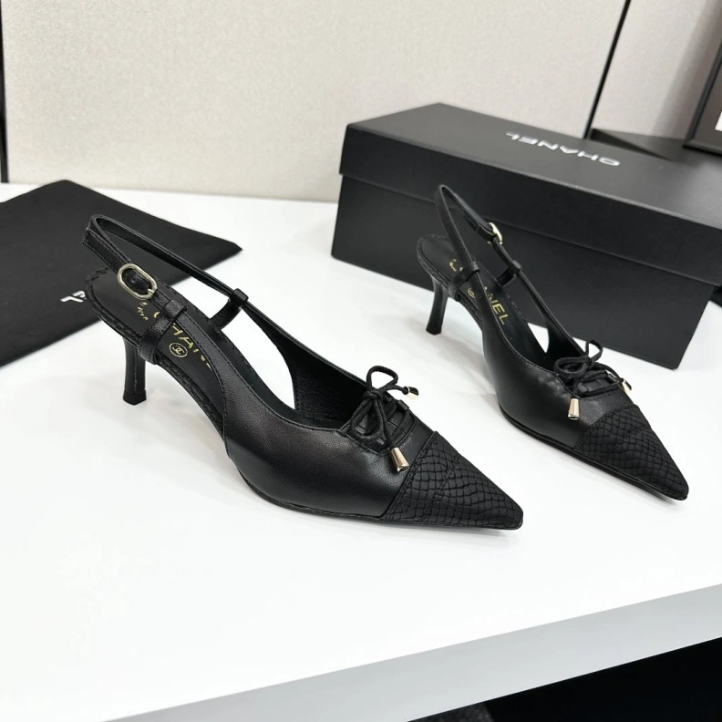 Classic Chxnxl Sandals 120507