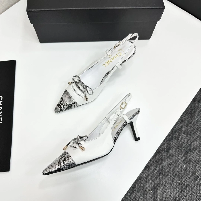 Elegant Chxnxl Sandals 120518
