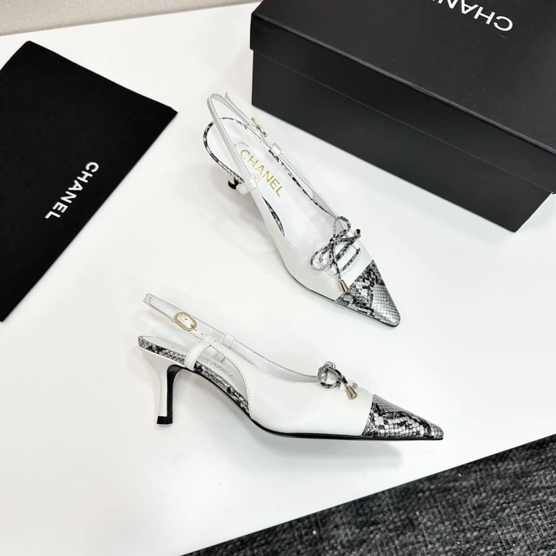 Elegant Chxnxl Sandals 120518