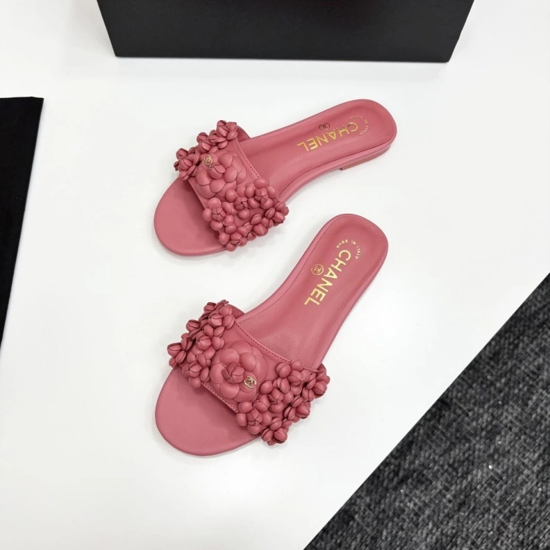 Chxnxl Slippers EyeCatching 119910