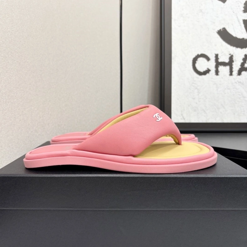 Compact Chxnxl Slippers 119905