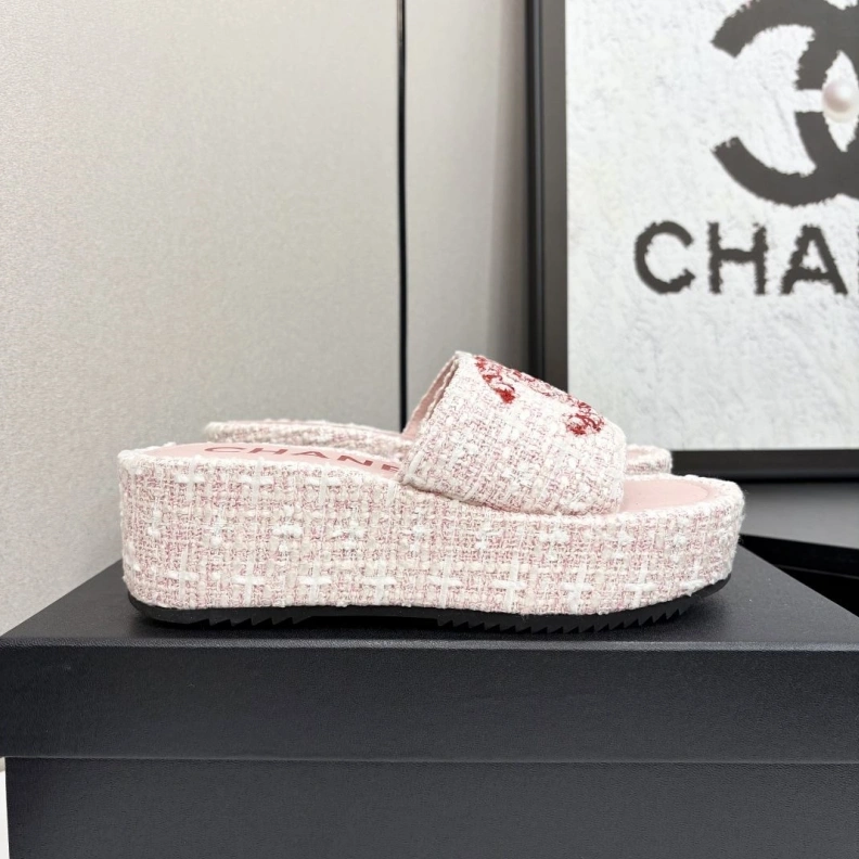 Functional Chxnxl Slippers 119895