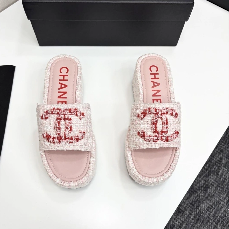 Functional Chxnxl Slippers 119895