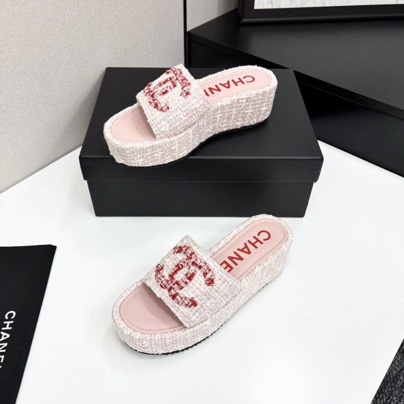 Functional Chxnxl Slippers 119895