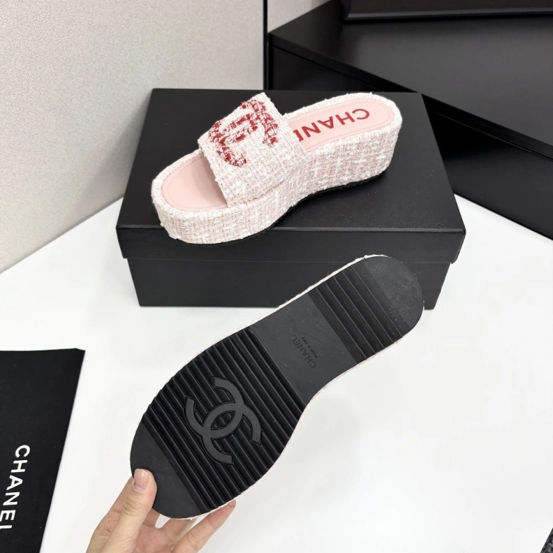 Functional Chxnxl Slippers 119895