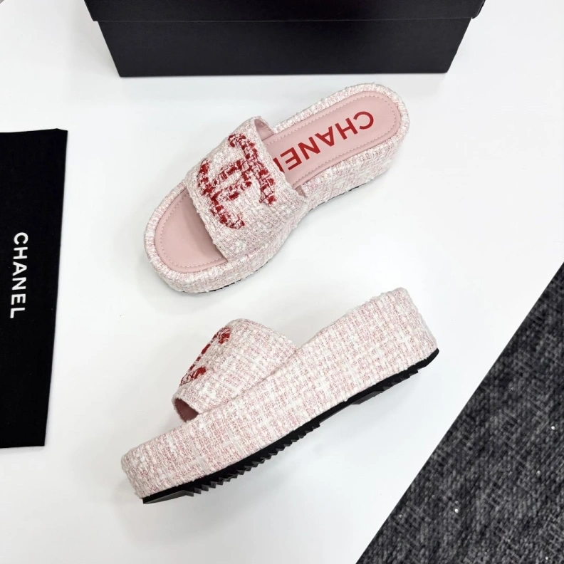 Functional Chxnxl Slippers 119895