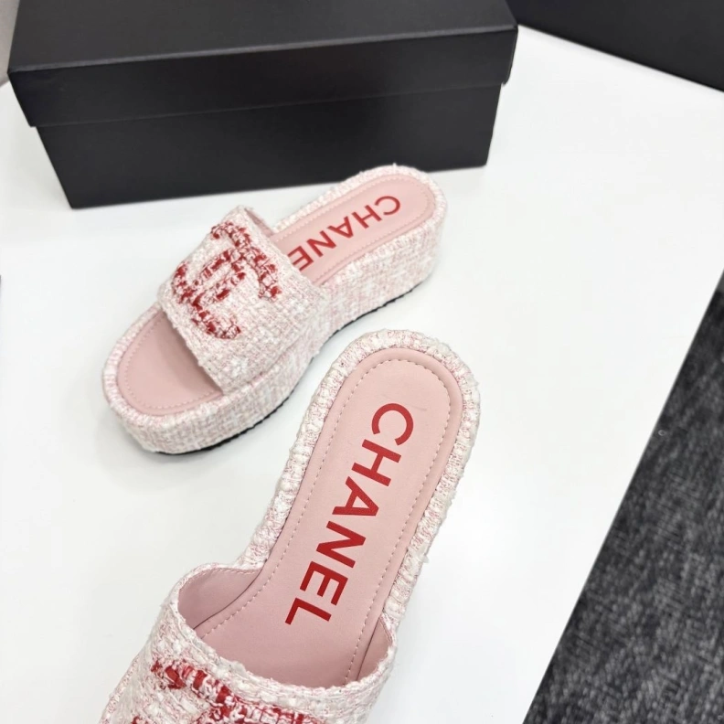 Functional Chxnxl Slippers 119895