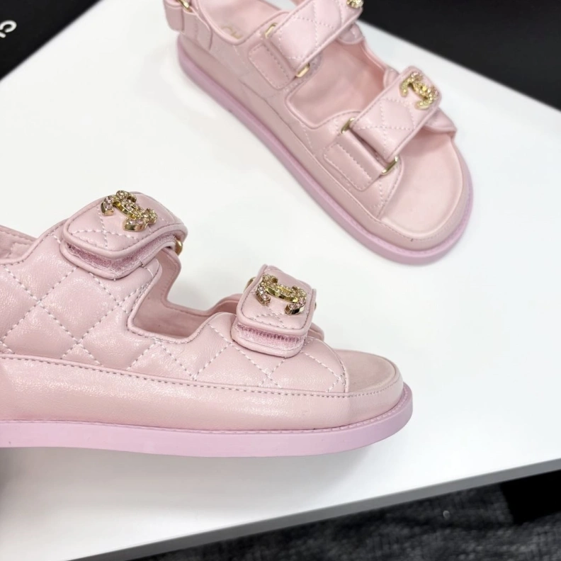 Efficient Chxnxl Sandals 120487