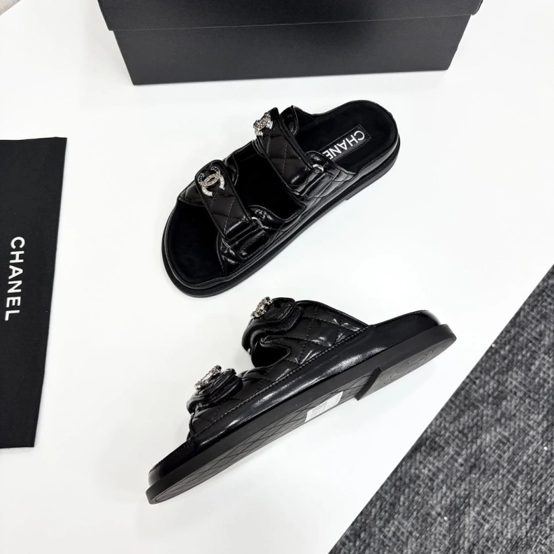 NewStyle Chxnxl Sandals 120475