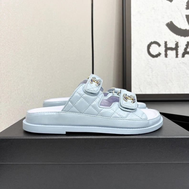 NewStyle Chxnxl Sandals 120478