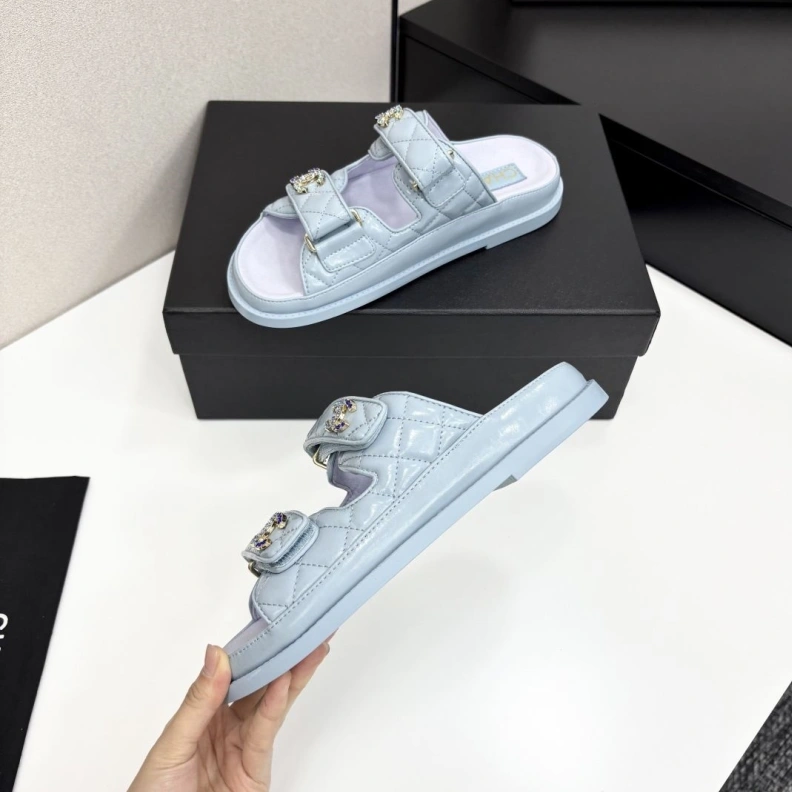 NewStyle Chxnxl Sandals 120478