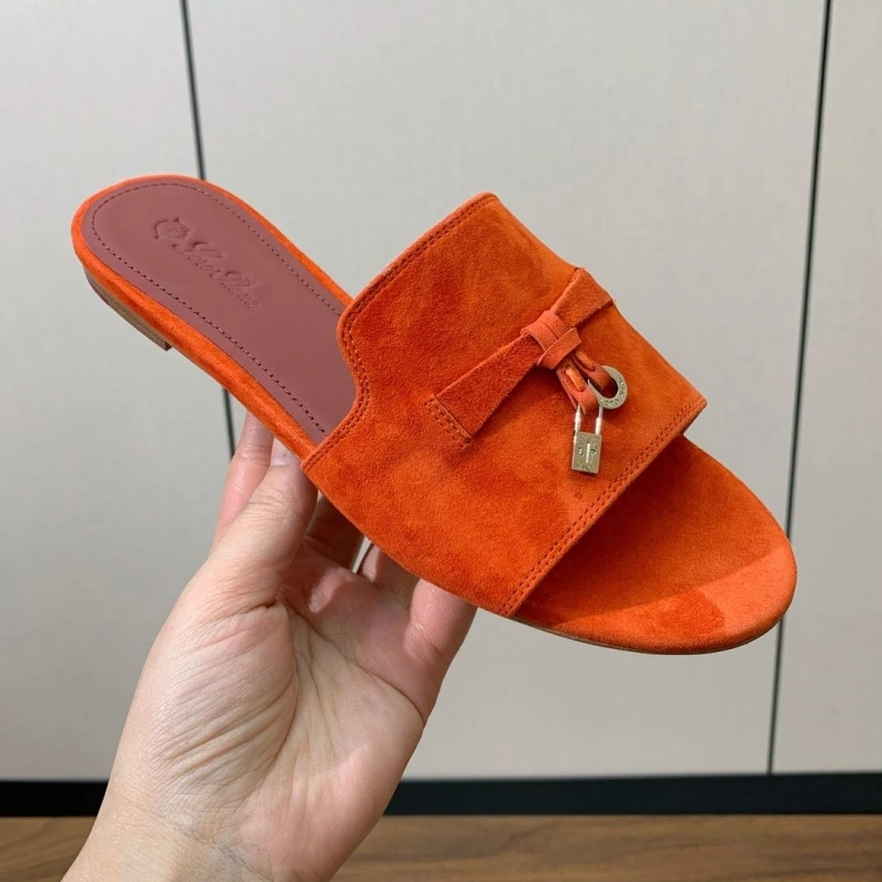 Cozy Armxnx slippers 108450