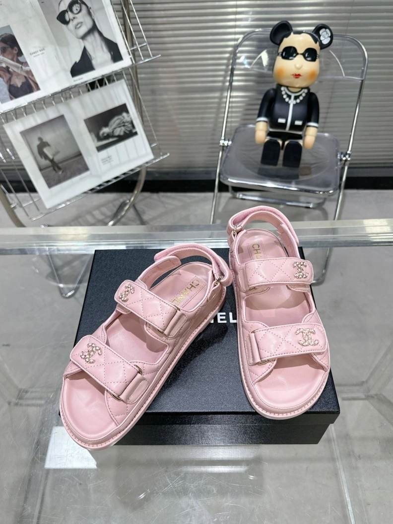 Cozy Chxnxl Sandals 120486
