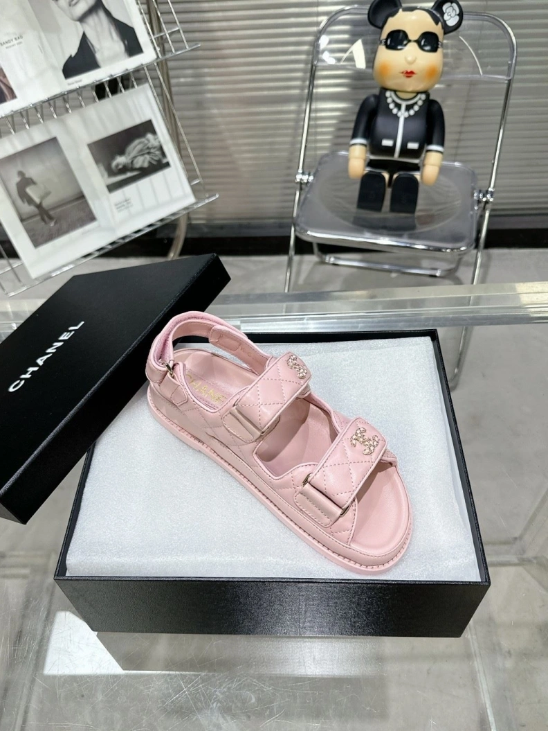 Cozy Chxnxl Sandals 120486