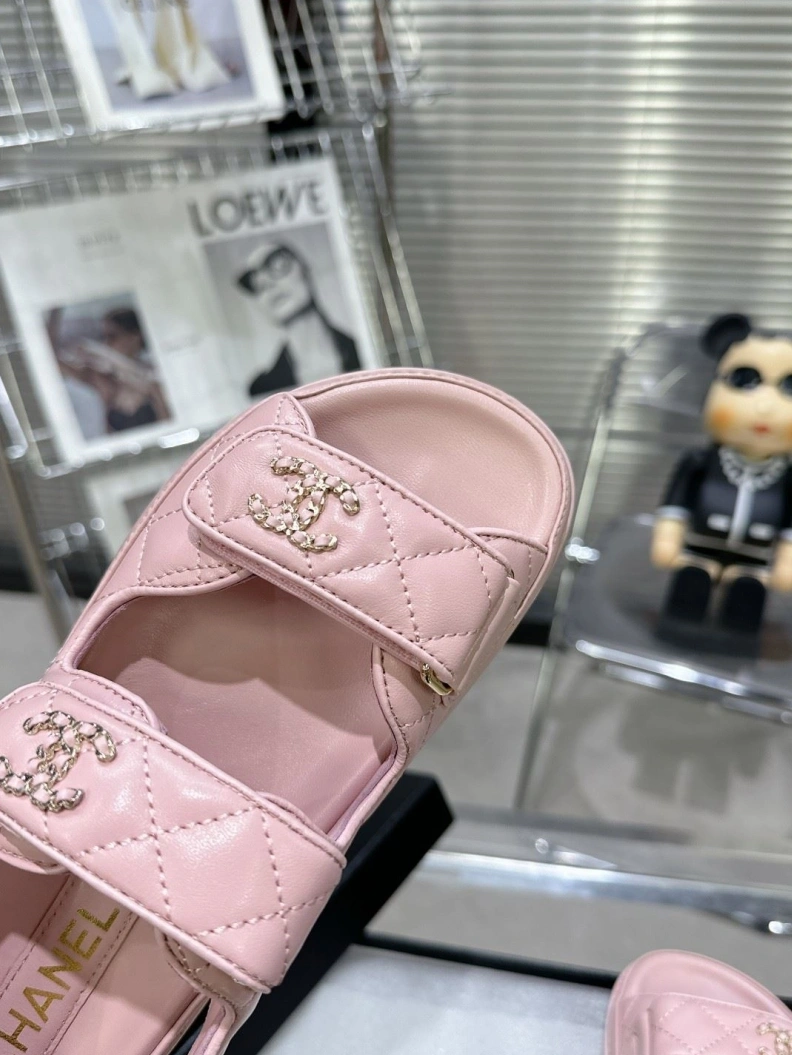 Cozy Chxnxl Sandals 120486