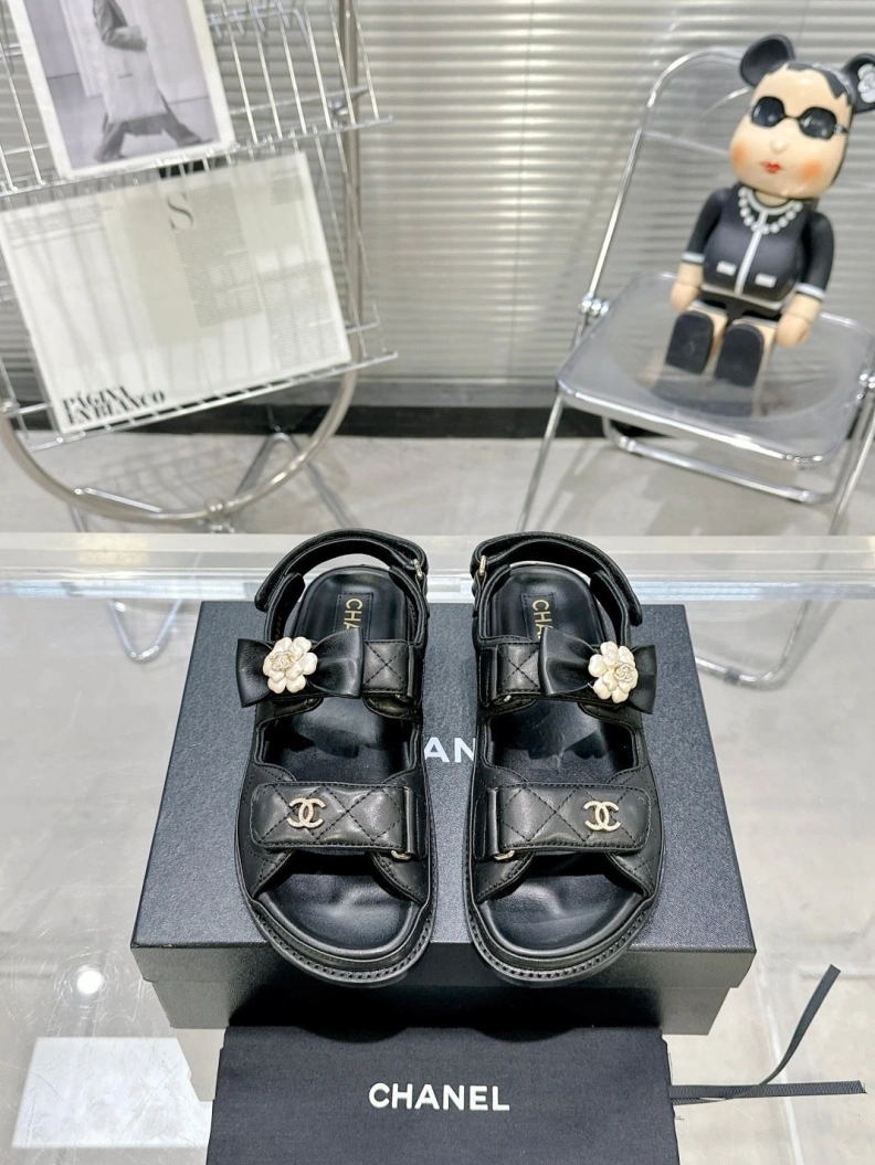 DailyWear Chxnxl Sandals 120468