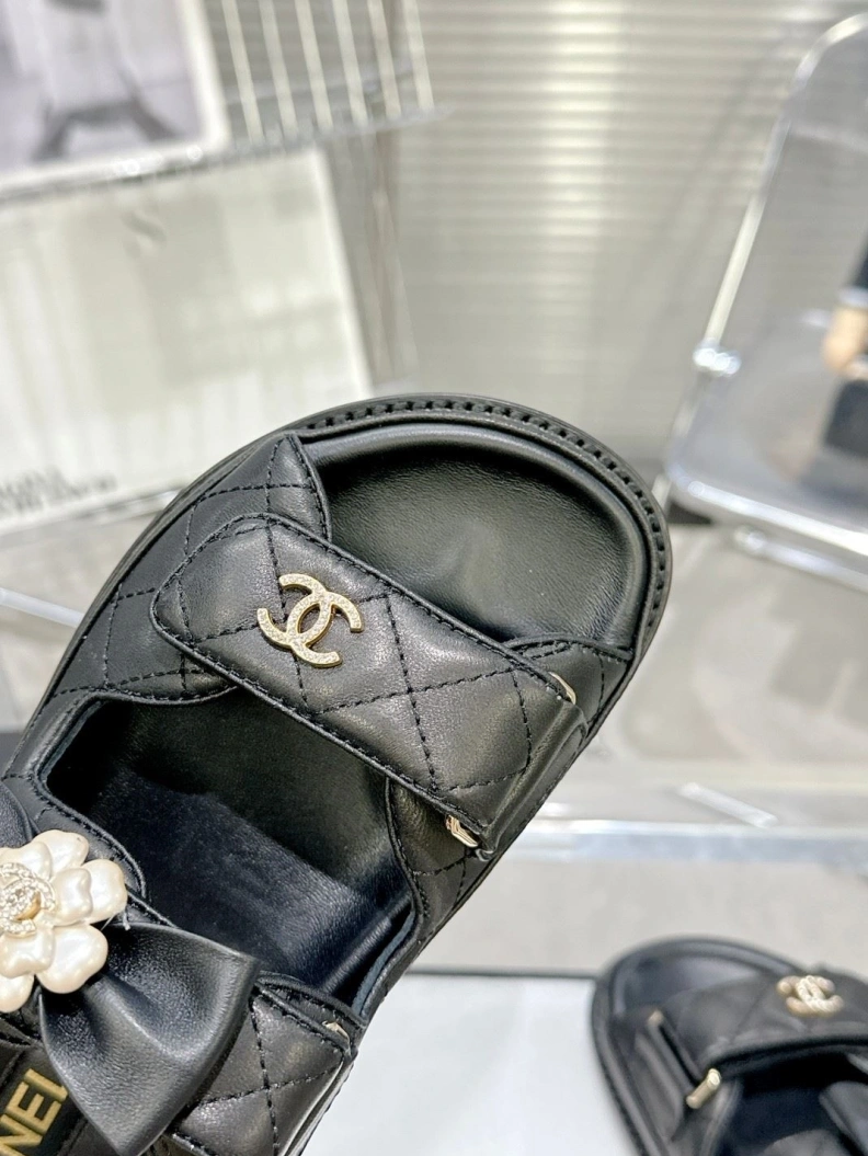 DailyWear Chxnxl Sandals 120468
