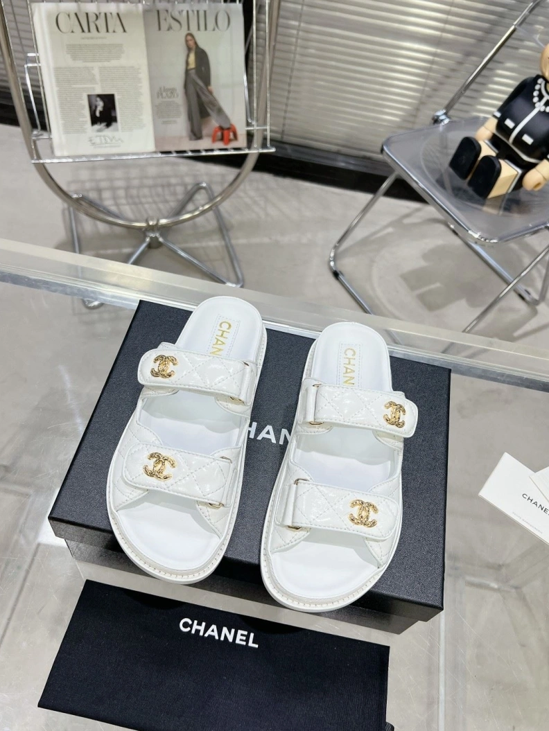 Reliable Chxnxl Sandals 120450