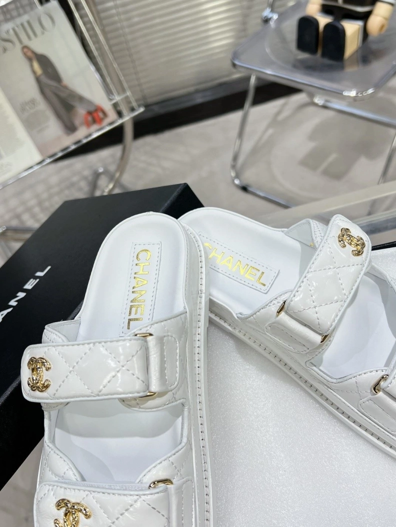 Reliable Chxnxl Sandals 120450