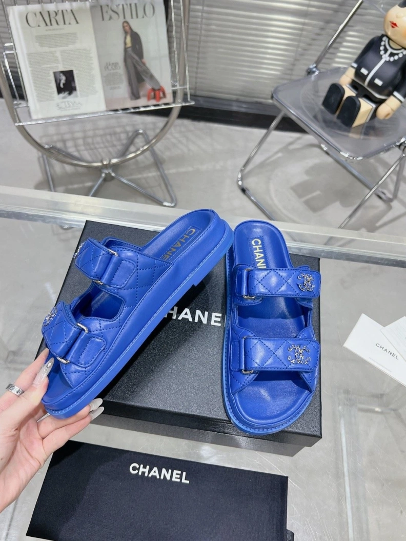 EyeCatching Chxnxl Sandals 120451