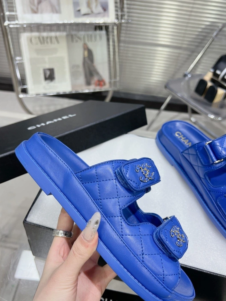 EyeCatching Chxnxl Sandals 120451