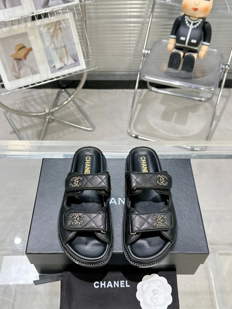 Stylish Chxnxl Sandals 120441