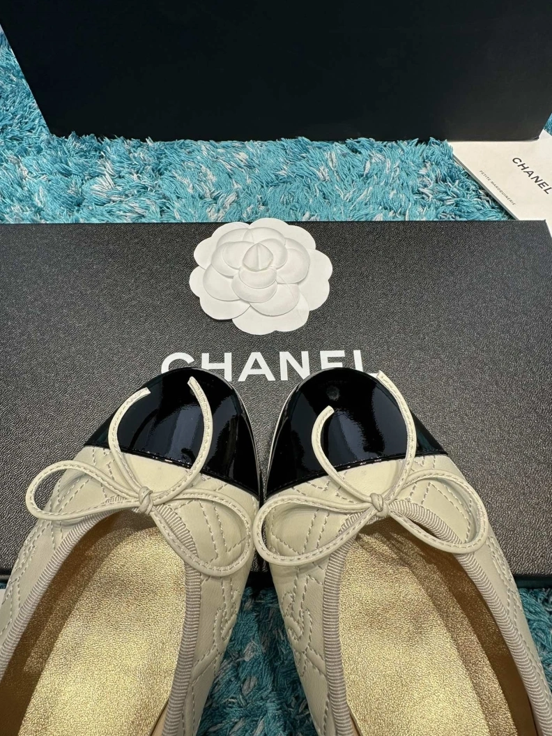 Minimalist Chxnxl Flat Shoes 120961