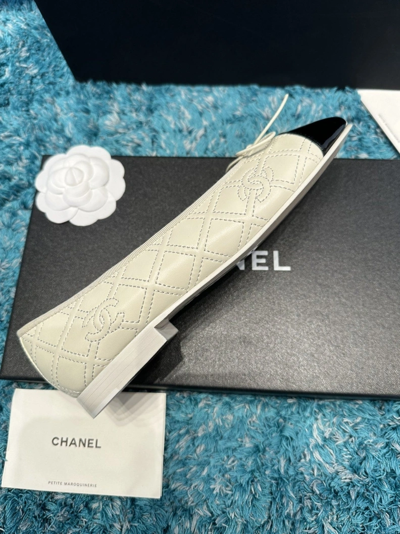 Minimalist Chxnxl Flat Shoes 120961
