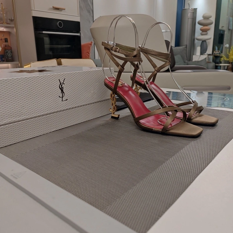 Gxccx Sandals ModernLook 157514
