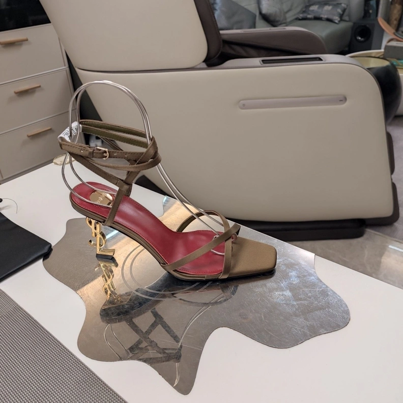 Gxccx Sandals ModernLook 157514