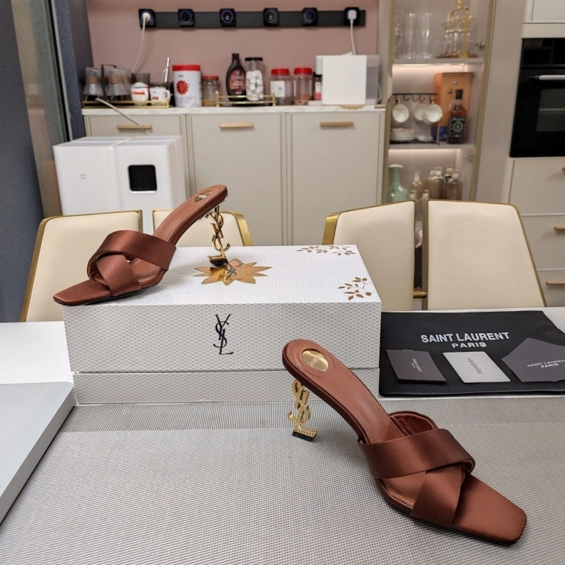DailyWear Gxccx Slippers 157387