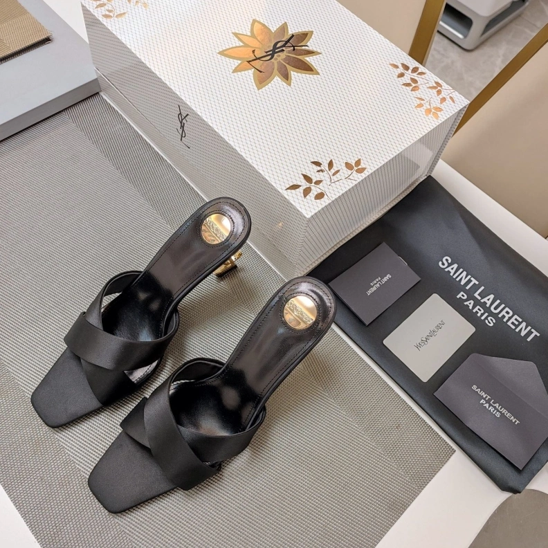 Durable Gxccx Slippers 157401