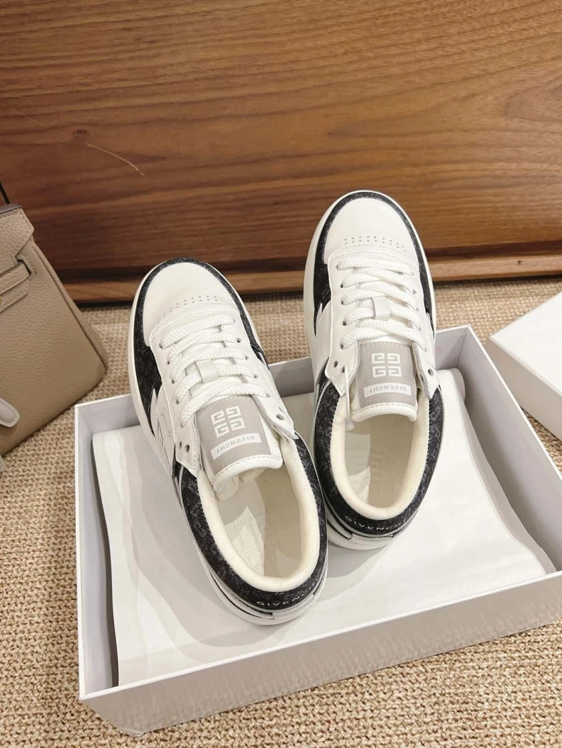 Gxvxnchy Sneakers StreetReady 152820