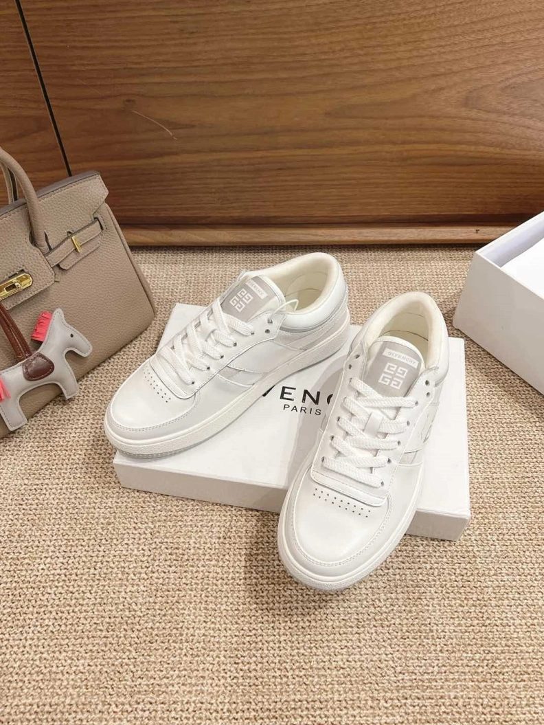 Gxvxnchy Sneakers Comfortable 152818
