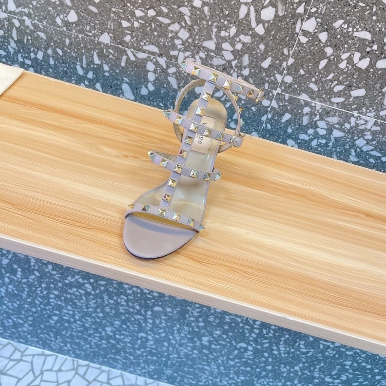 Vxlxntino Sandals Resilient 229766