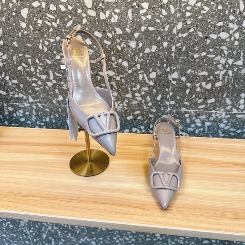 HighQuality Vxlxntino Sandals 229716