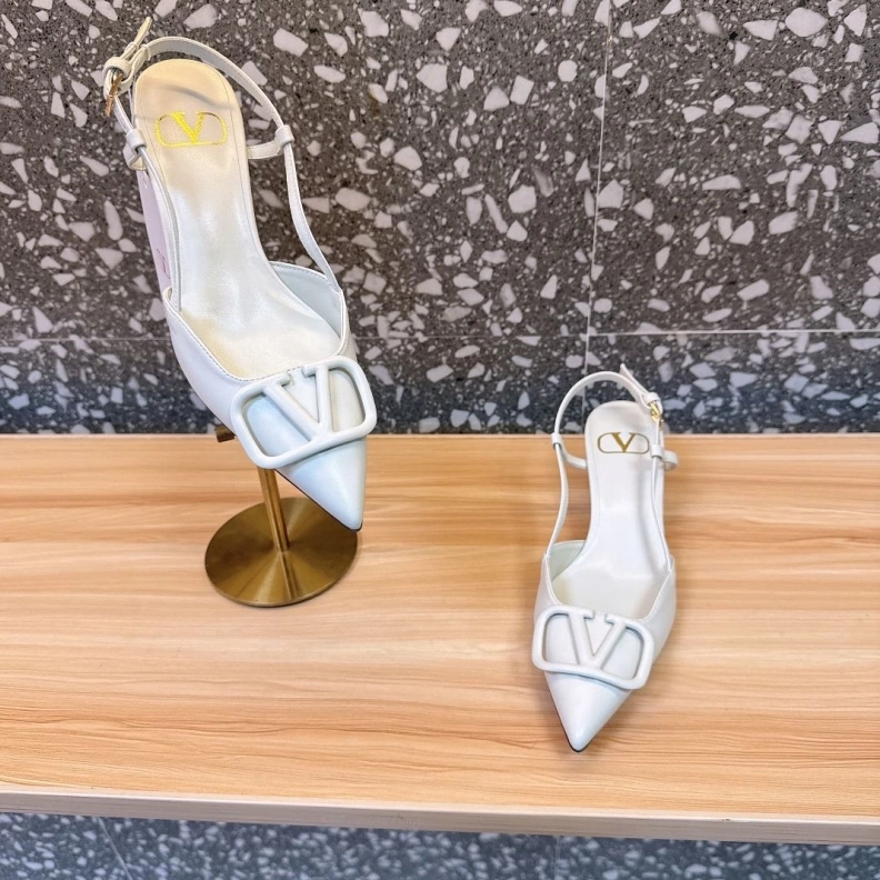 SportInspired Vxlxntino Sandals 229713