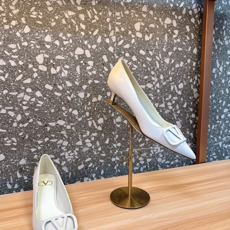 Practical Vxlxntino flat shoes 229891
