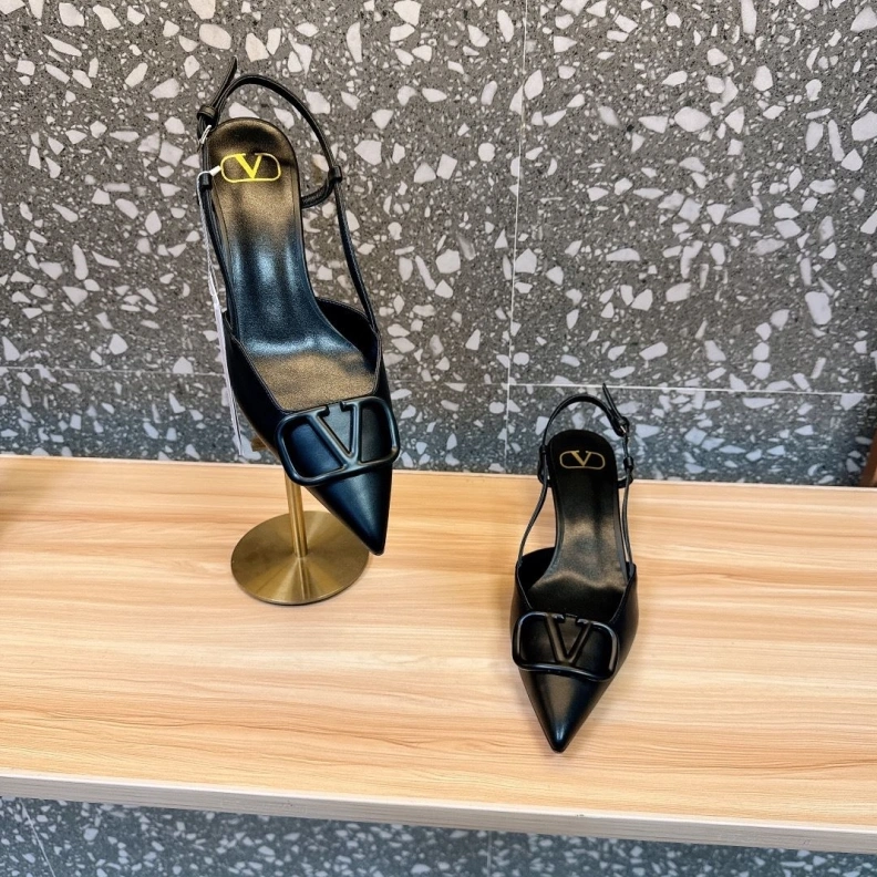 Fashionable Vxlxntino Sandals 229712