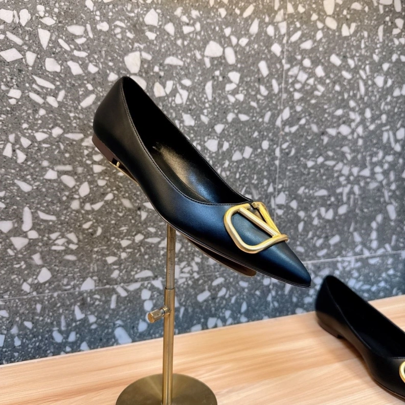 Timeless Vxlxntino flat shoes 229872