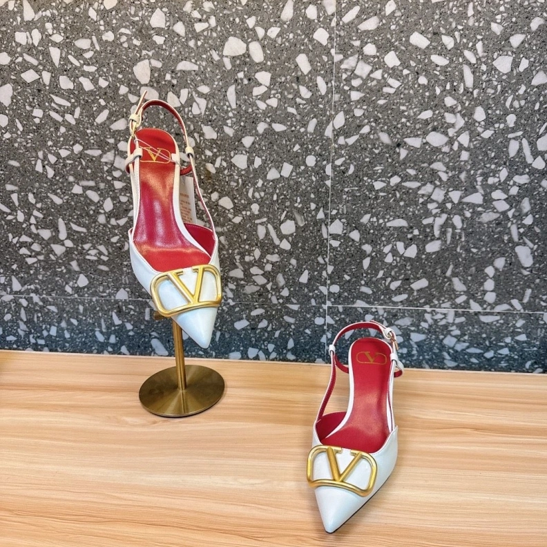 Durable Vxlxntino Sandals 229709