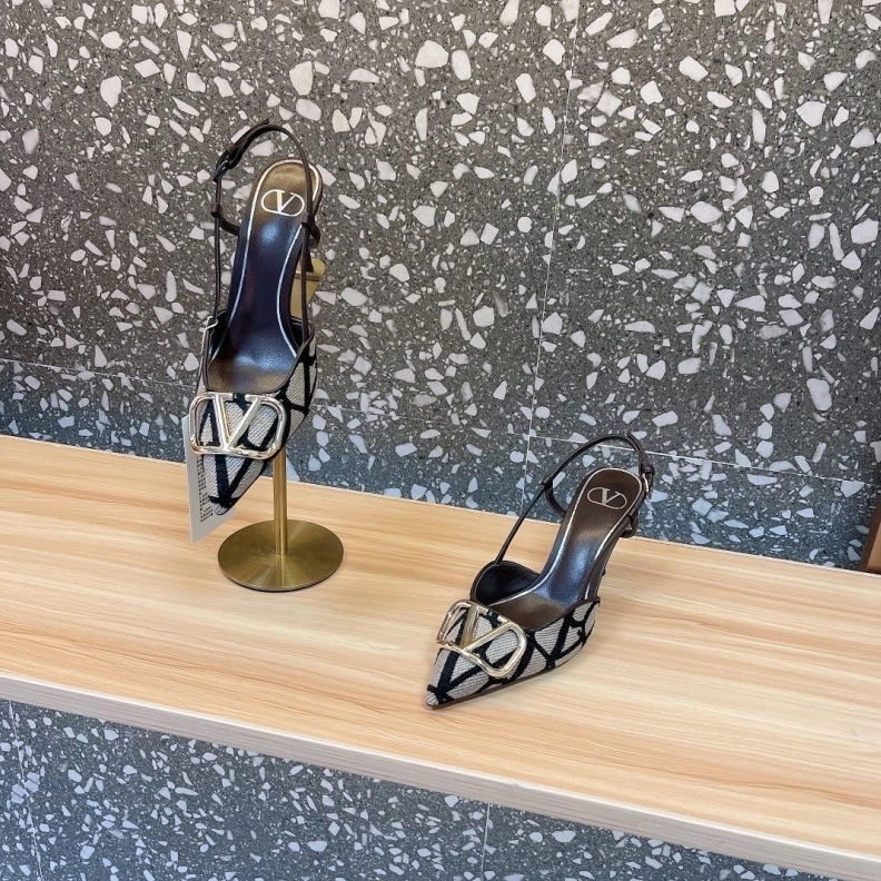 Vxlxntino Sandals NewStyle 229700