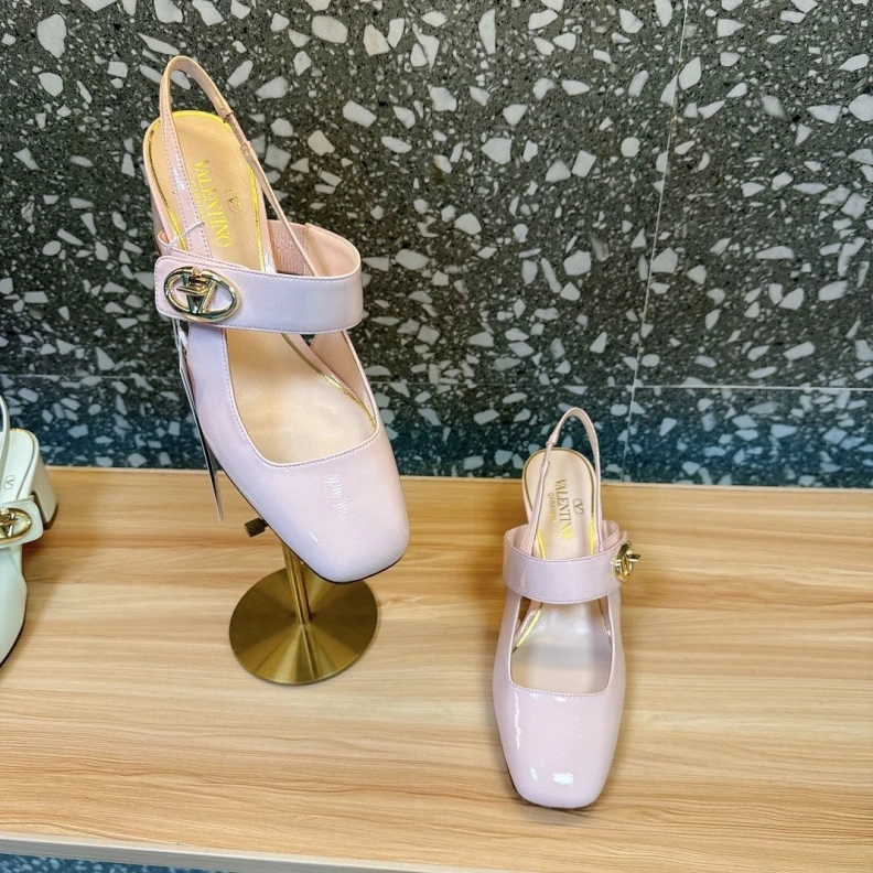 Flexible Vxlxntino Sandals 229690