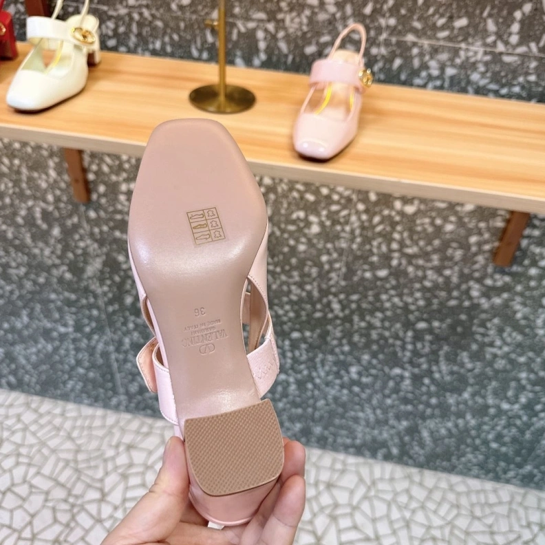 Flexible Vxlxntino Sandals 229690