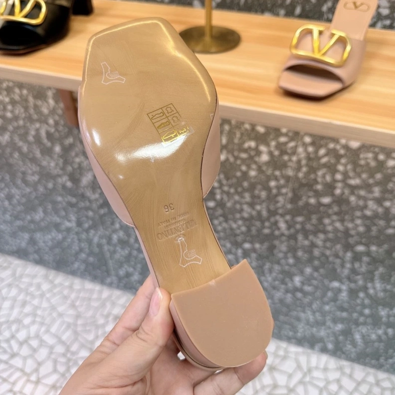ModernLook Vxlxntino Sandals 229689