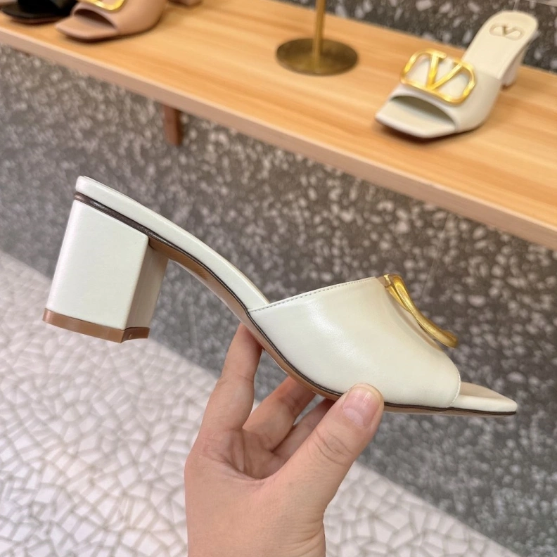 HighQuality Vxlxntino Sandals 229687