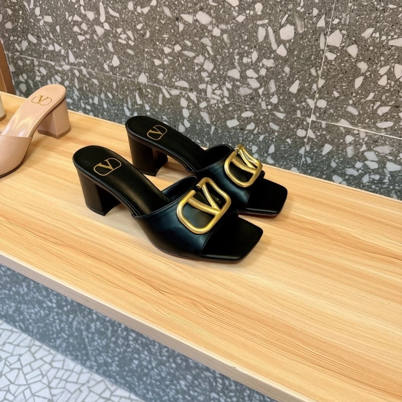 Durable Vxlxntino Sandals 229684