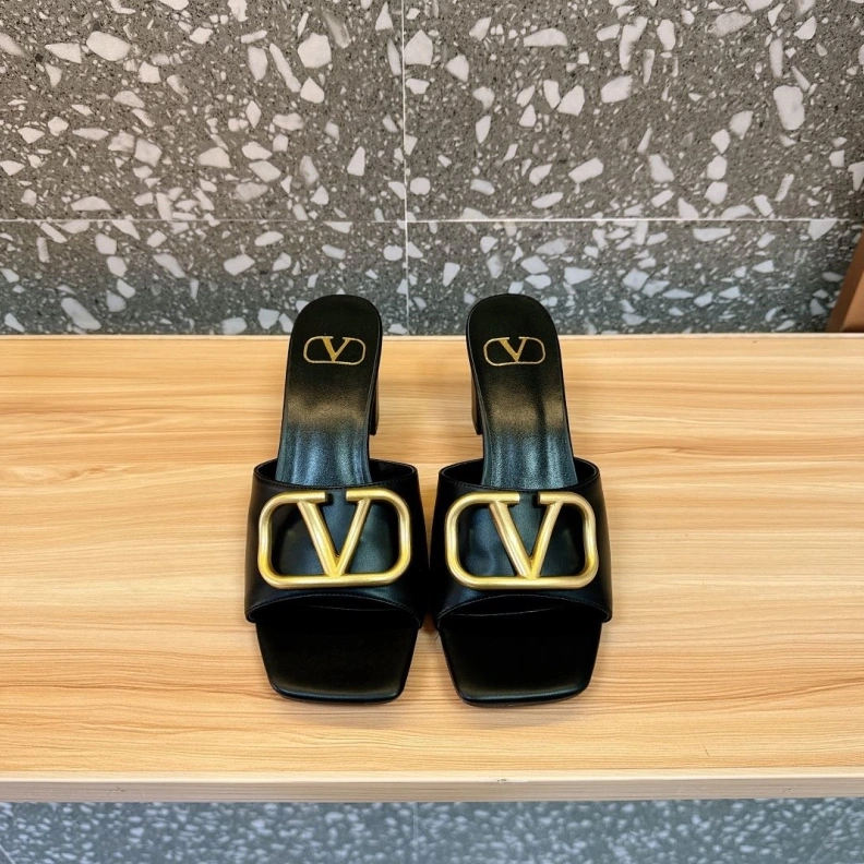 Durable Vxlxntino Sandals 229684