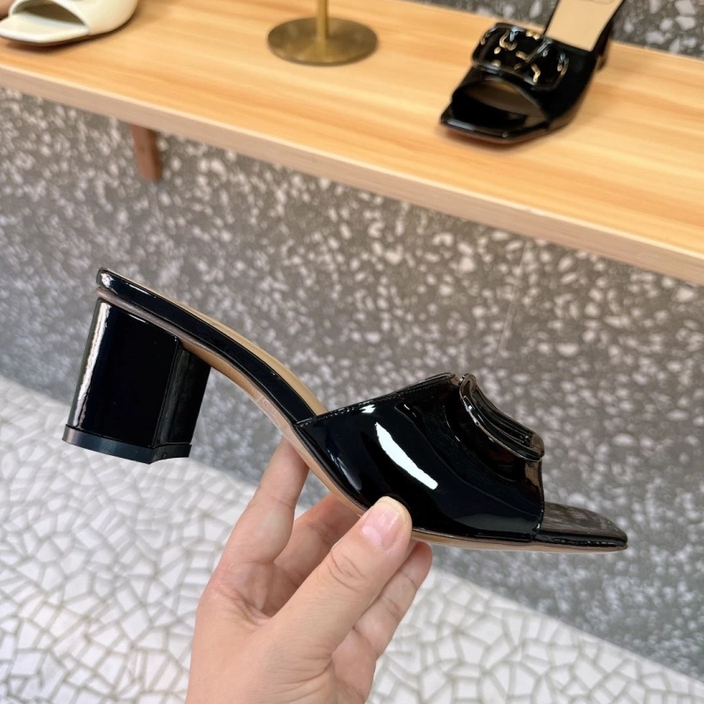 Comfortable Vxlxntino Sandals 229683