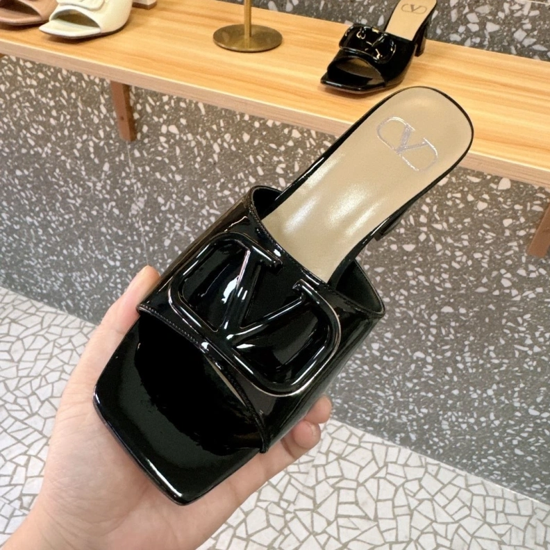 Comfortable Vxlxntino Sandals 229683